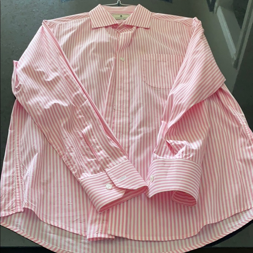Men’s M Southern Pines button up shirt